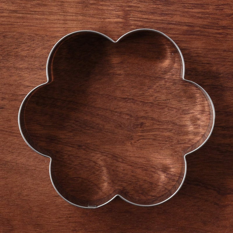 LILIAO Flower Cookie Cutters - 3 Various Size - Large: 3.7 inches, Medium: 3.3 inches and Small: 2.6 inches - Stainless Steel - Image 4